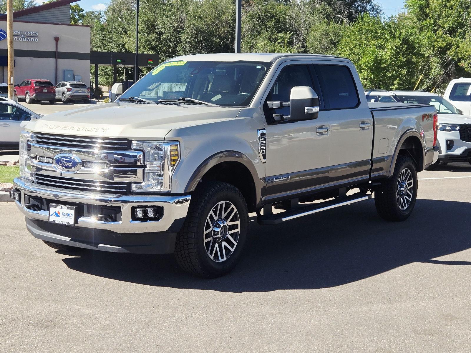  2018 Ford F-250 Super Duty Lariat Crew Cab 4WD   