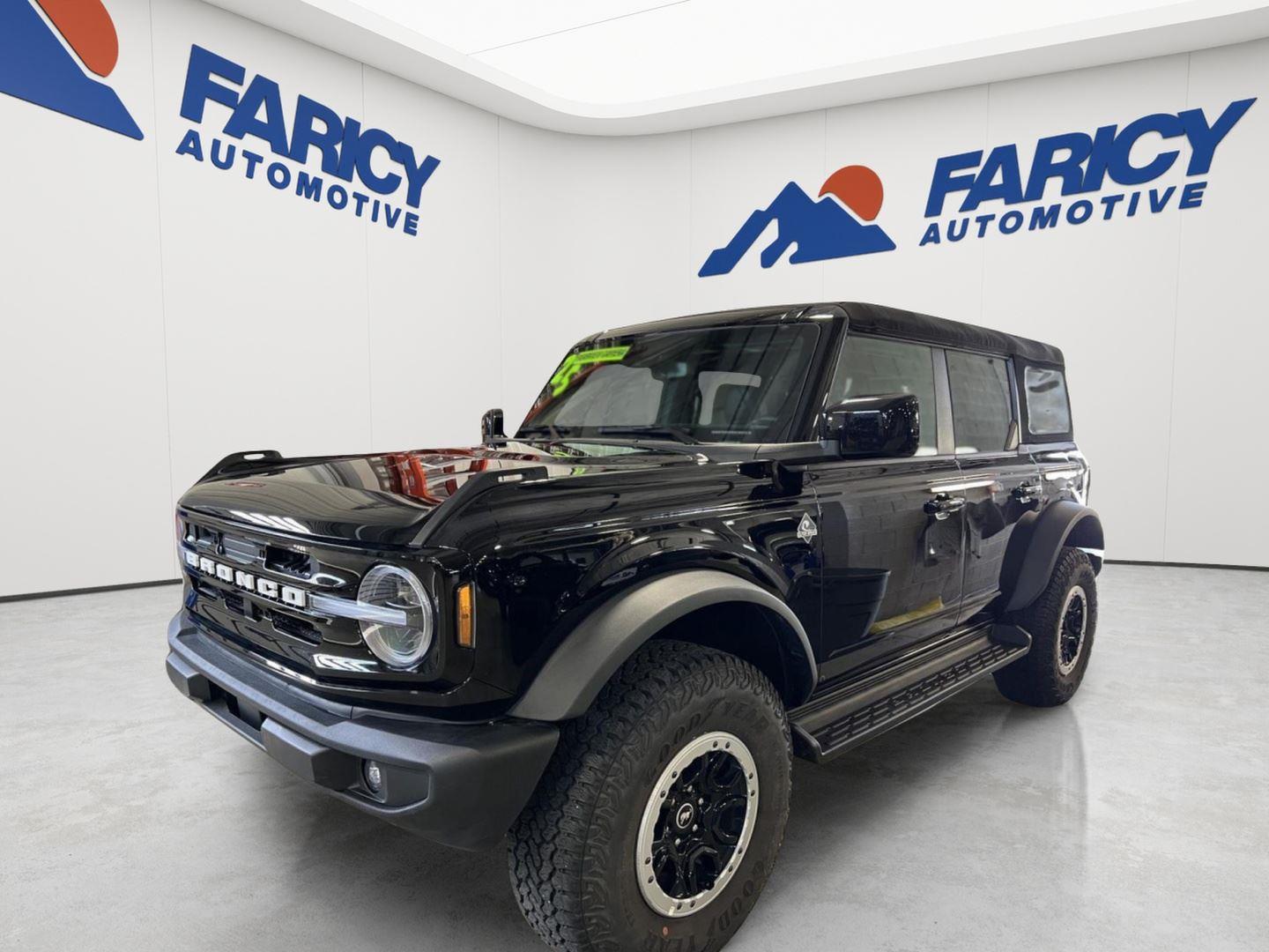 2025 Ford Bronco Outer Banks 4-Door 4WD