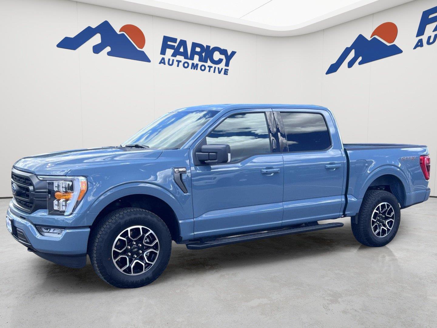  2023 Ford F-150 XLT SuperCrew 4WD   