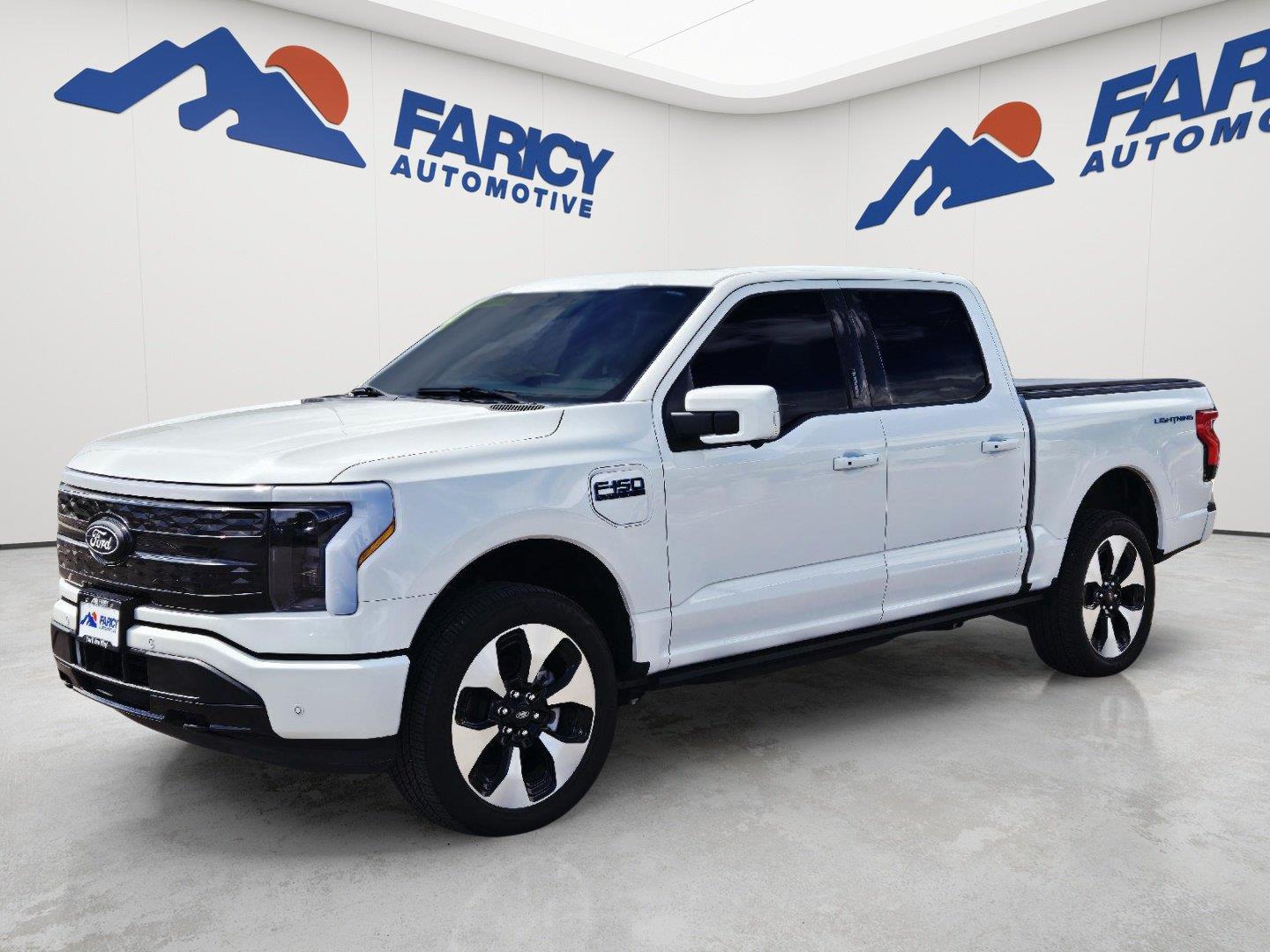 Star White Metallic Tri-Coat 2025 Ford F-150 Lightning Pickup Truck All-Wheel Drive 1-Speed Dual Clutch