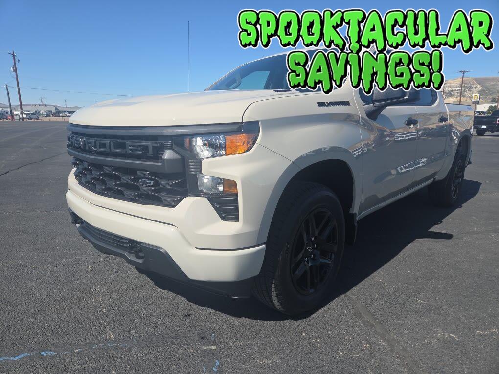 White Sands 2026 Chevrolet Silverado 1500 Pickup Truck Four-Wheel Drive 8-Speed Automatic