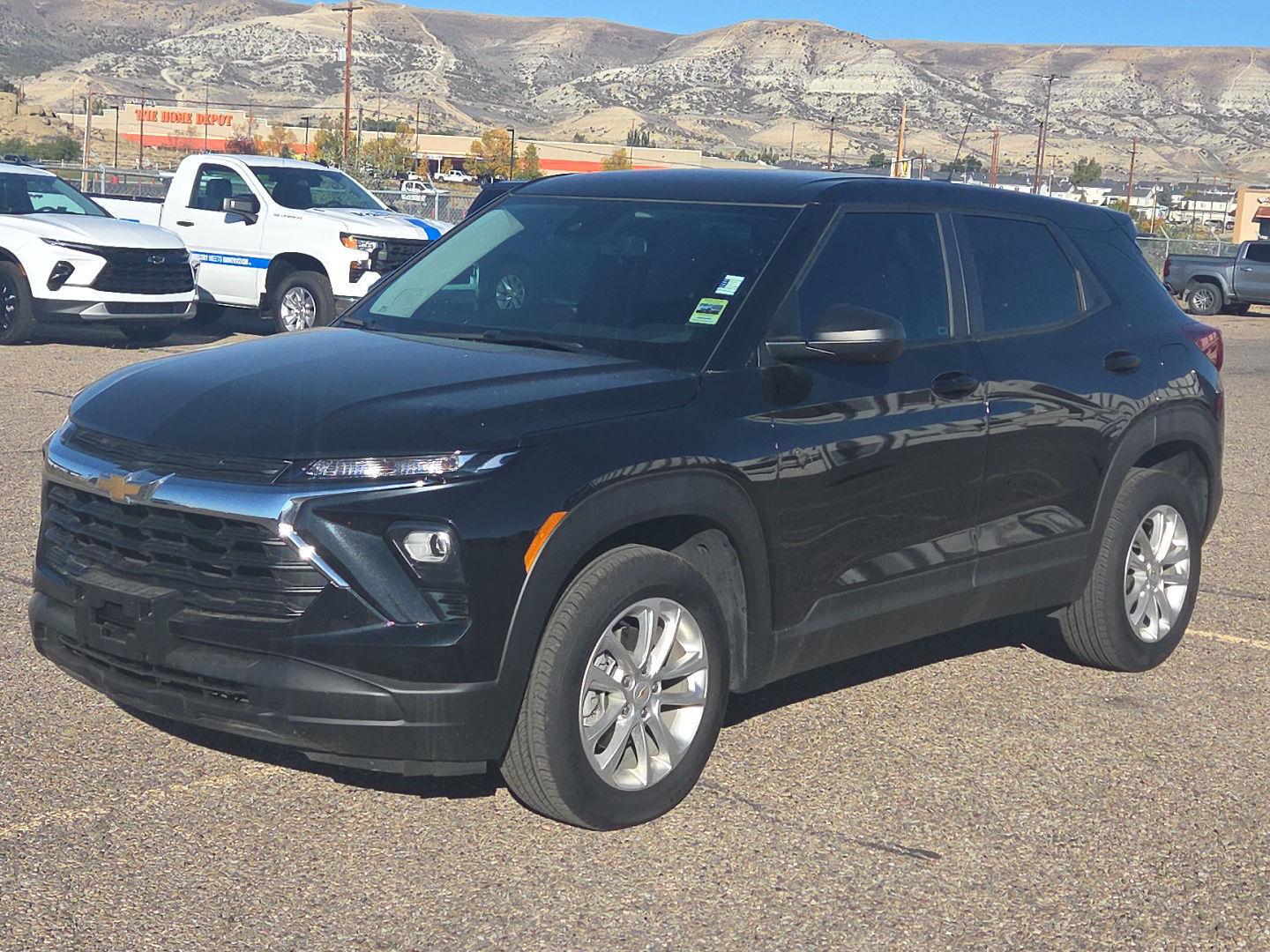 Mosaic Black Metallic 2025 Chevrolet Trailblazer SUV / Crossover Four-Wheel Drive 9-Speed Automatic