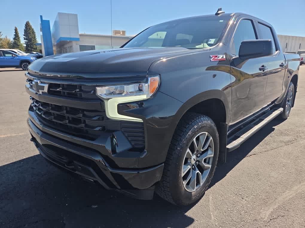2025 Chevrolet Silverado 1500 RST Crew Cab 4WD