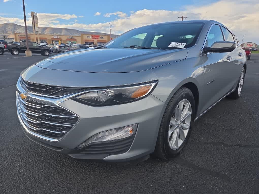 Sterling Gray Metallic 2024 Chevrolet Malibu Sedan Front-Wheel Drive Continuously Variable Transmission