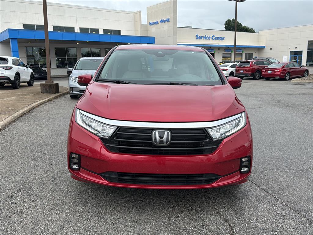 Radiant Red Metallic II 2023 Honda Odyssey Touring FWD Minivan Front-Wheel Drive Automatic