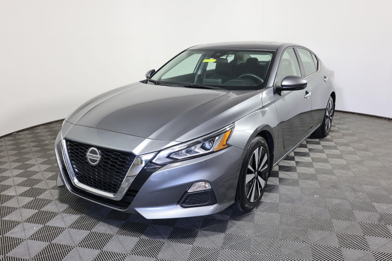 2022 Nissan Altima 2.5 SV FWD