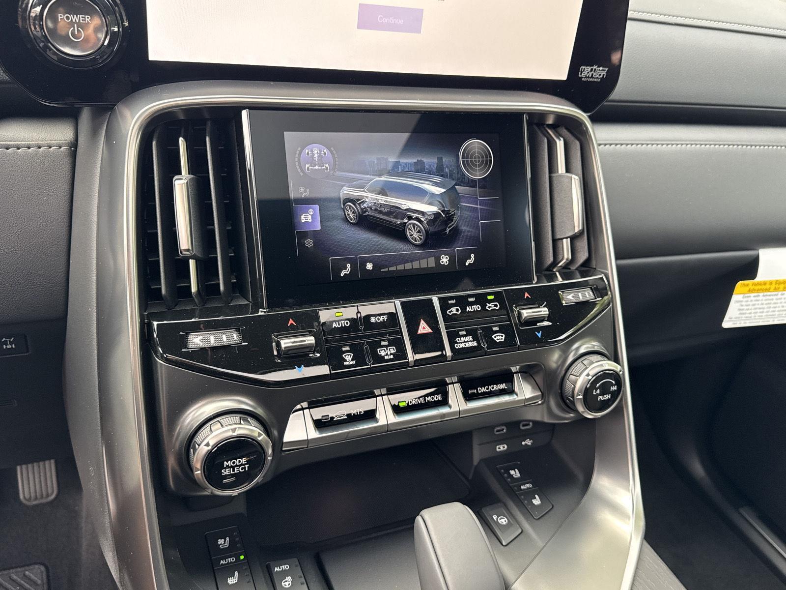 2025 Lexus LX photo 23