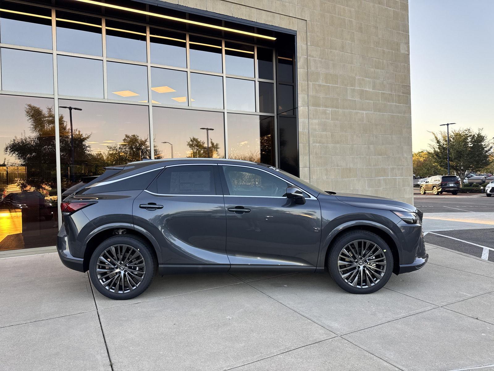 2025 Lexus RX 350 Luxury AWD photo 3