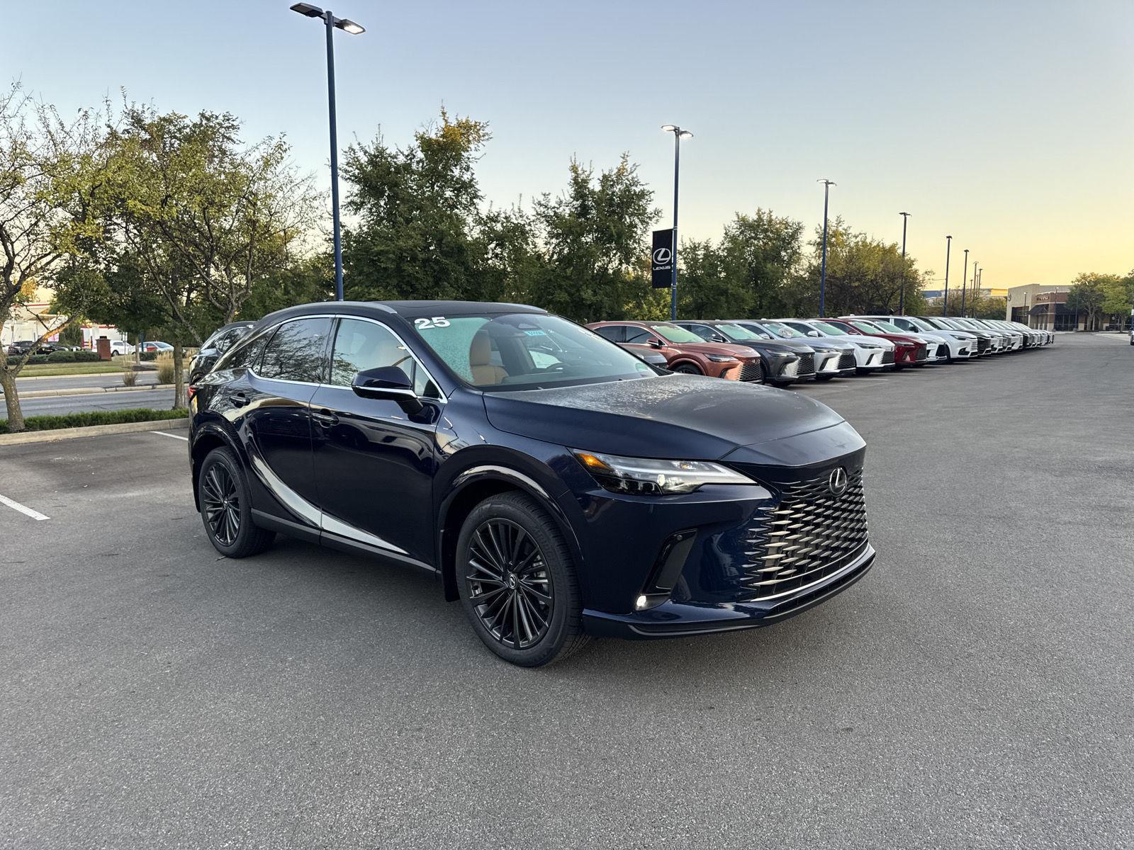 2025 Lexus RX Premium AWD photo 3