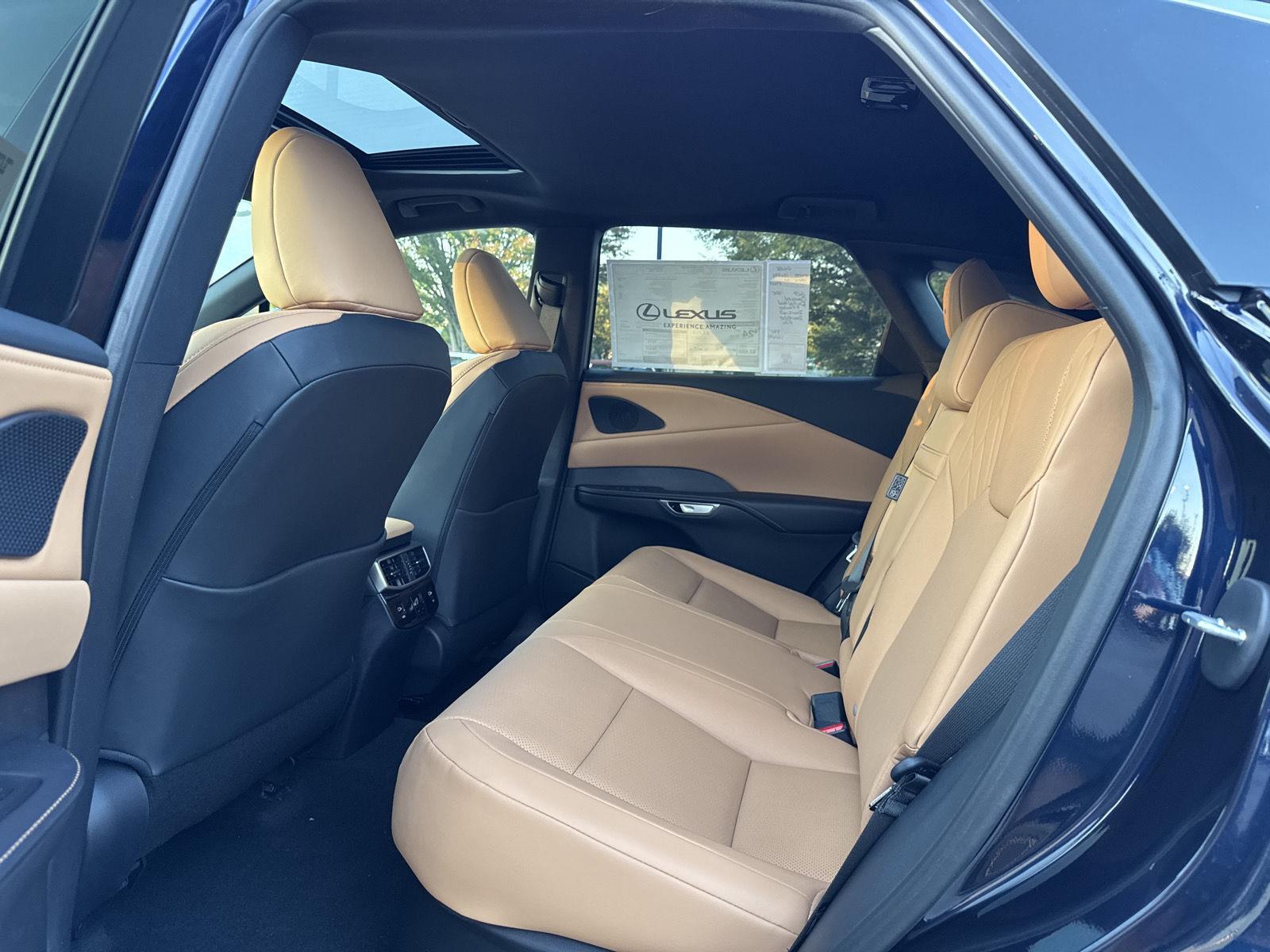 2025 Lexus RX Premium AWD photo 13