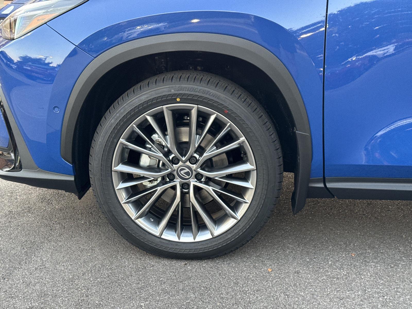 2026 Lexus NX 350 Luxury photo 9