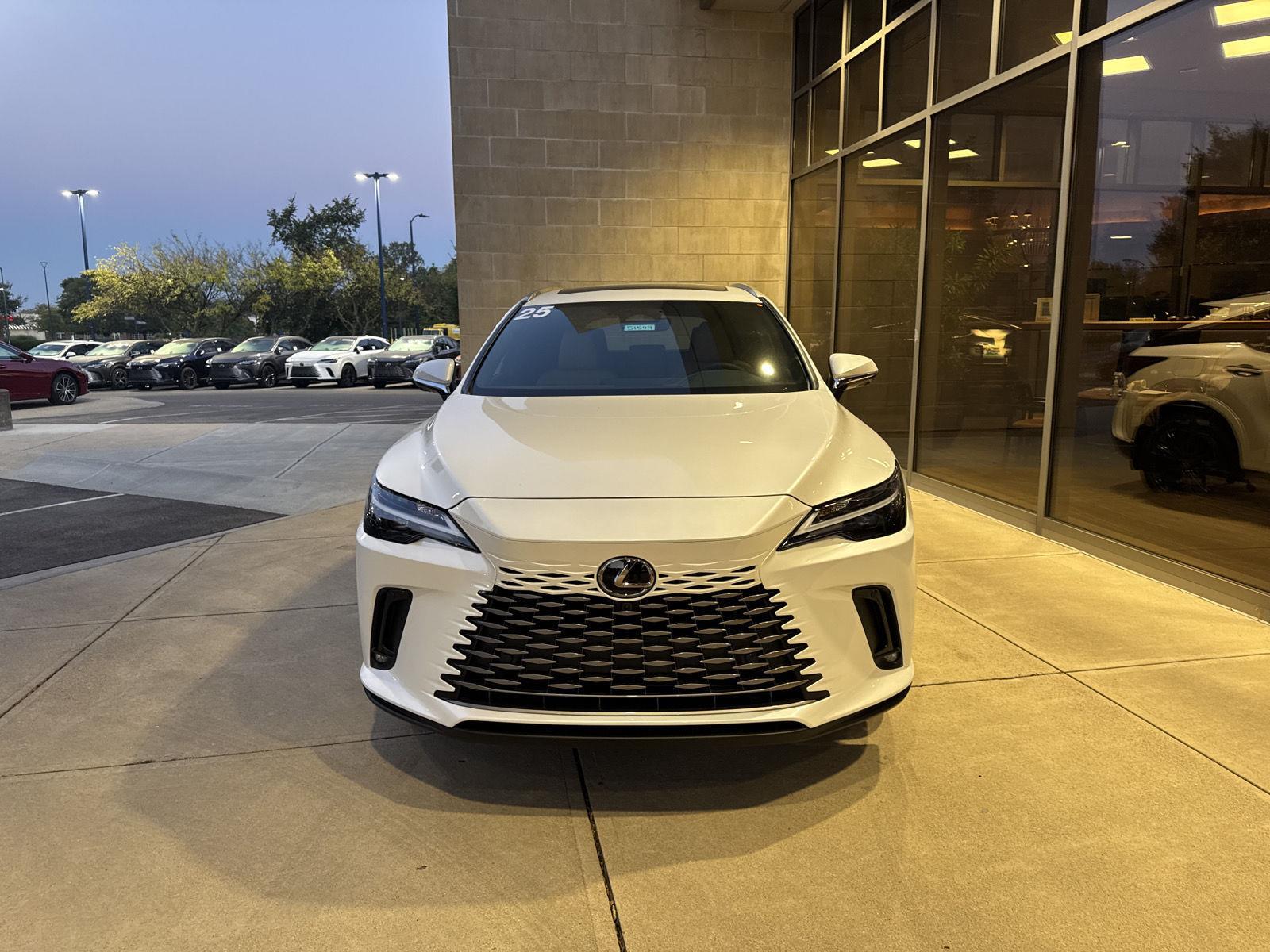 2025 Lexus RX 350 Premium AWD photo 3