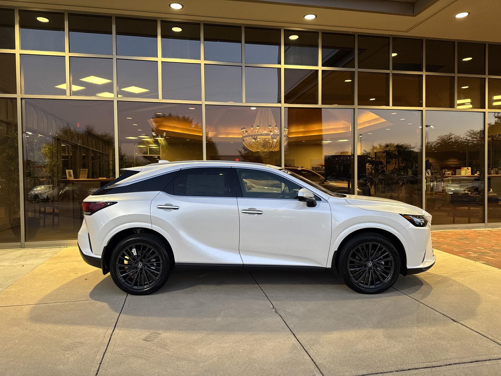 2025 Lexus RX 350 Premium AWD photo 4
