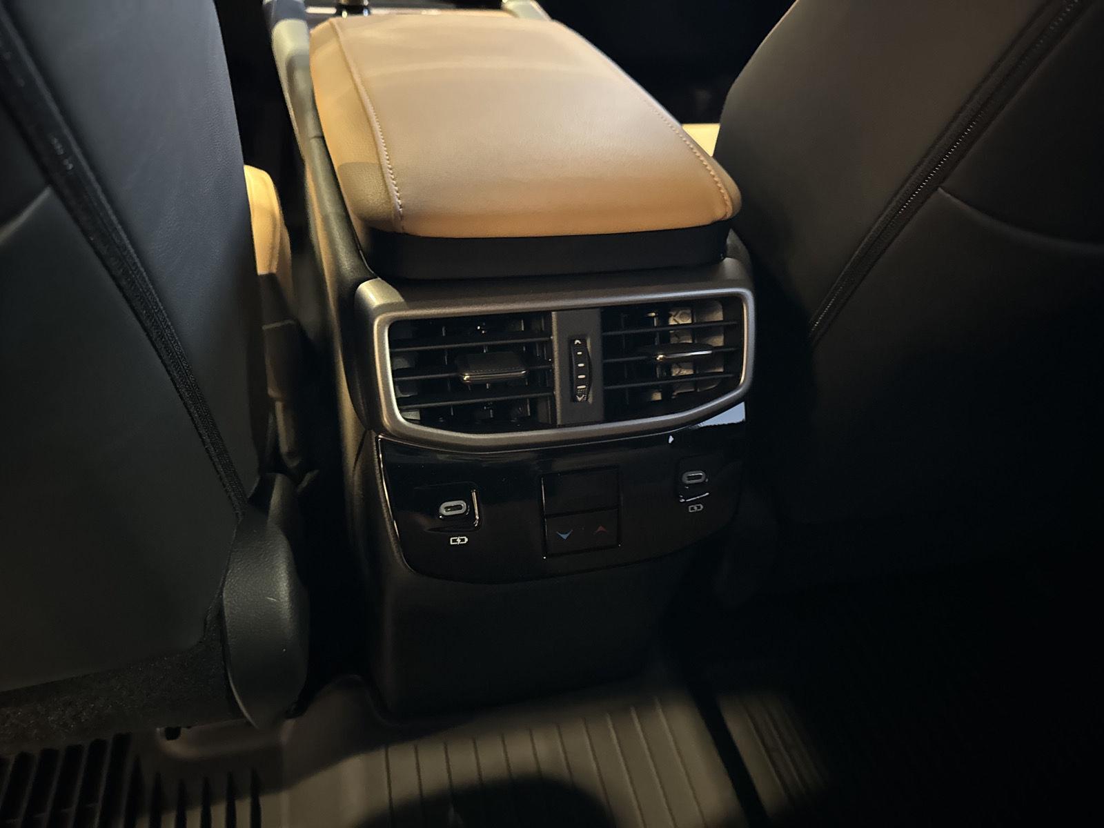 2025 Lexus RX 350 Premium AWD photo 12