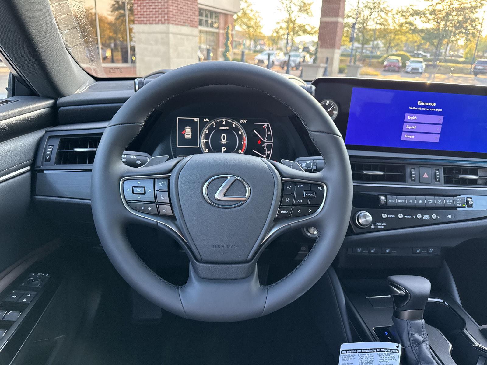 2025 Lexus ES 350 photo 14