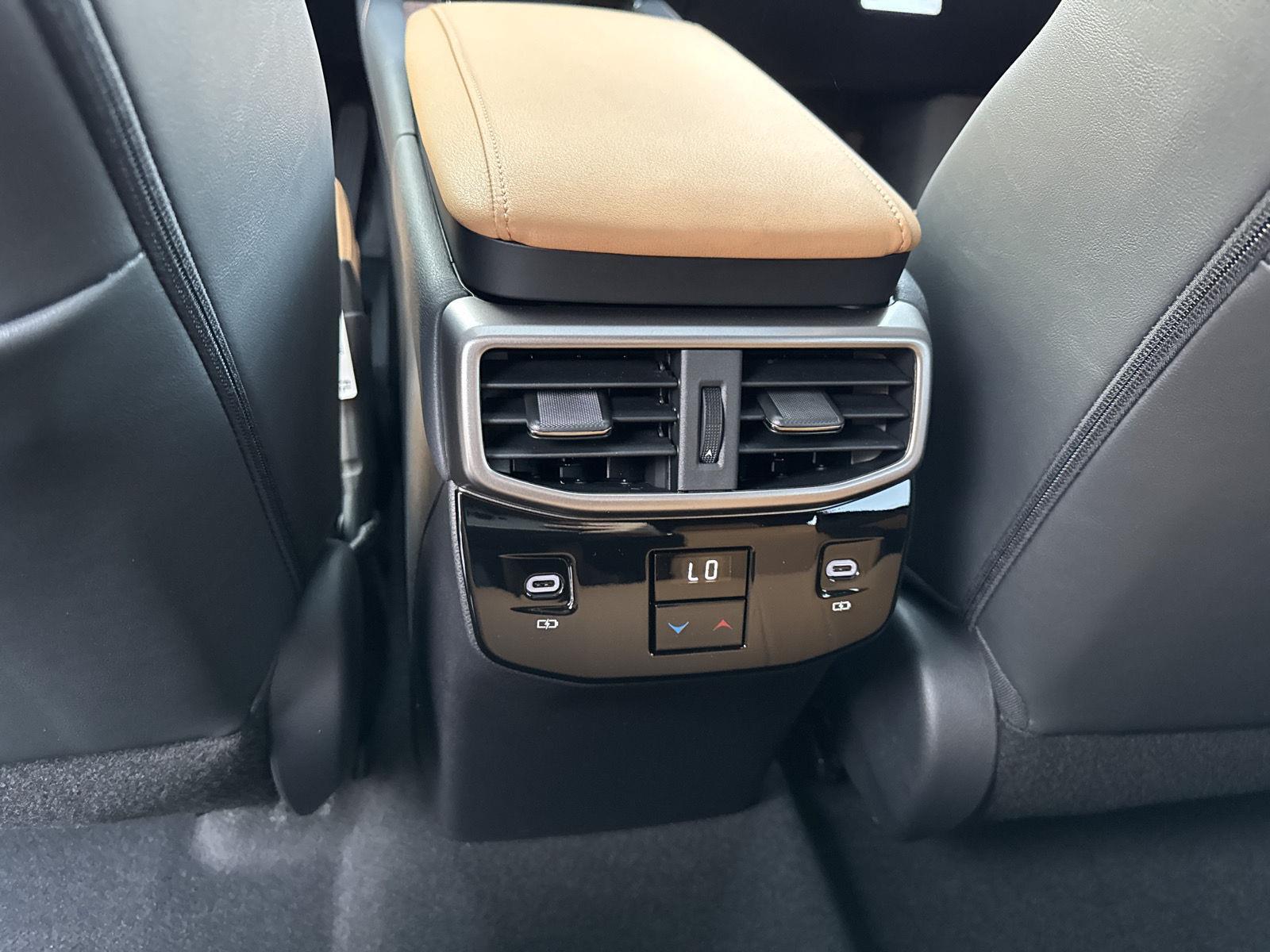 2025 Lexus RX 350 Premium photo 15