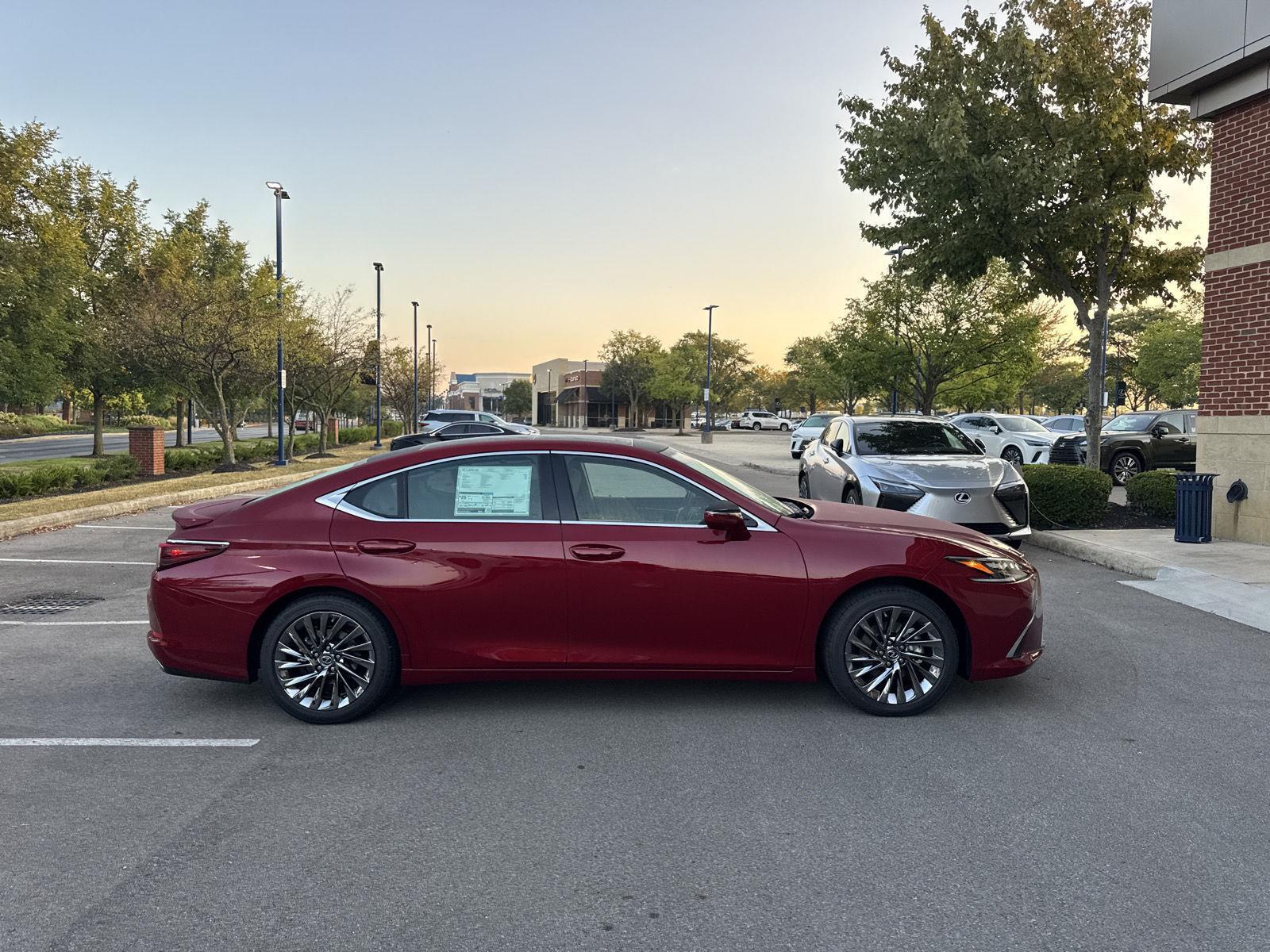 2025 Lexus ES 350 Ultra photo 3