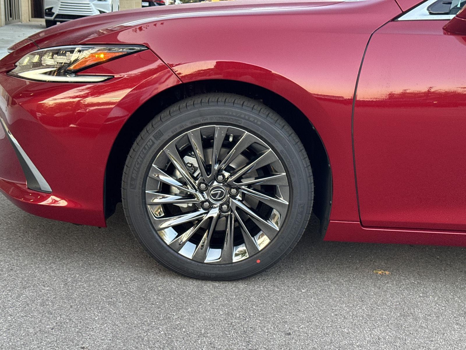 2025 Lexus ES 350 Ultra photo 8