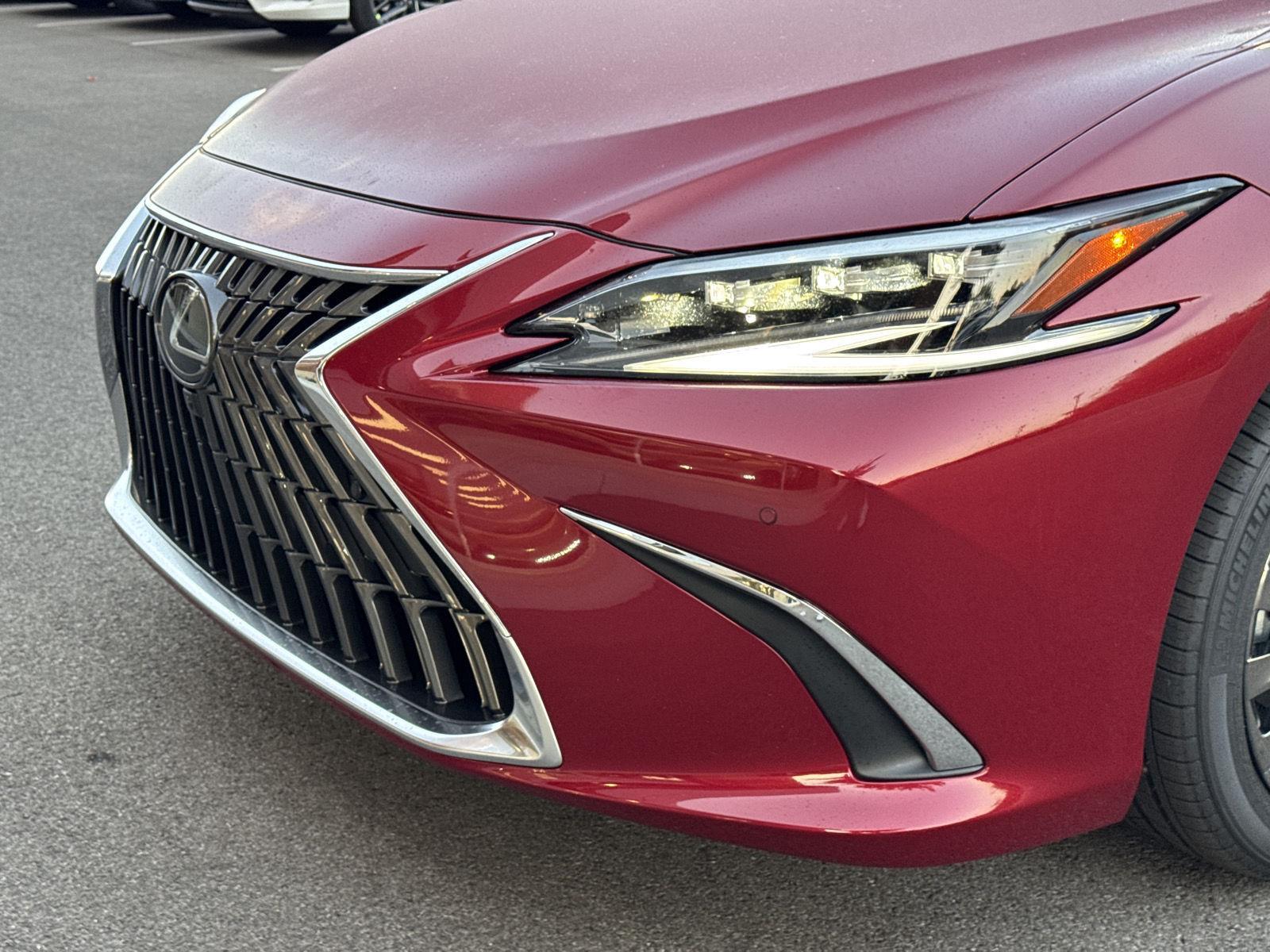 2025 Lexus ES 350 Ultra photo 11