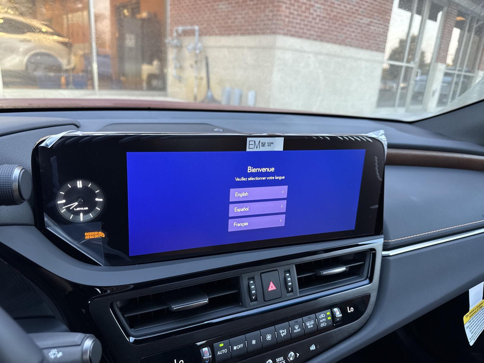 2025 Lexus ES 350 Ultra photo 20