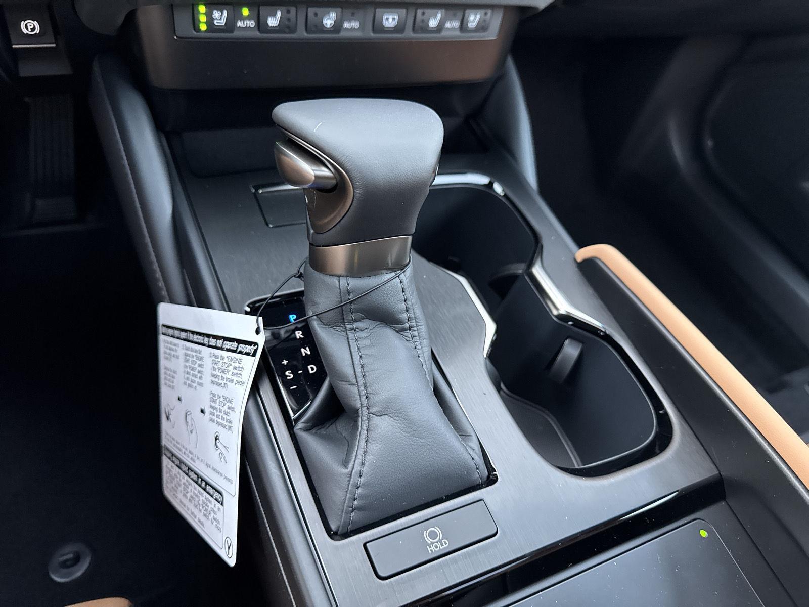 2025 Lexus ES 350 Ultra photo 22