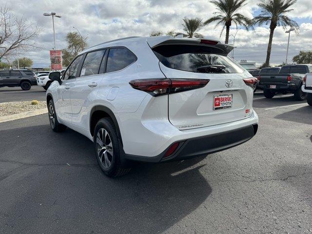 2024 Toyota Highlander XLE 4