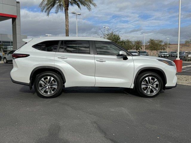 2024 Toyota Highlander XLE 6