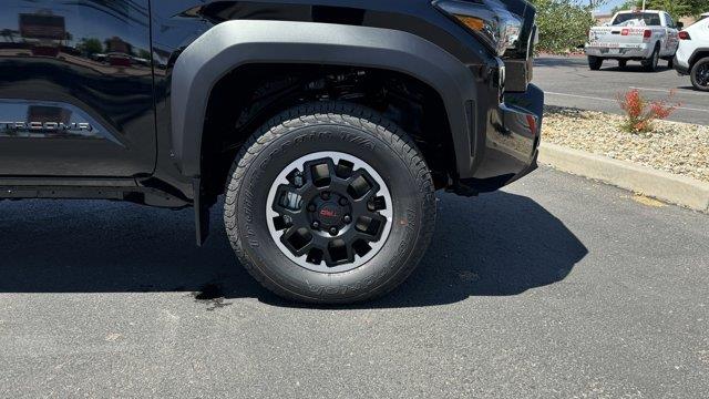 2024 Toyota Tacoma 4WD TRD Off Road 8