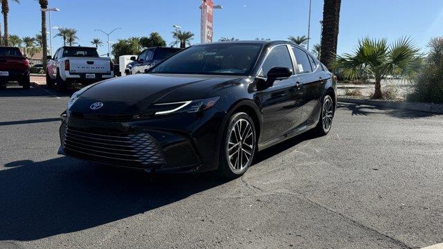 2025 Toyota Camry XLE 2