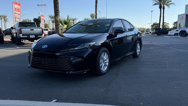 2025 Toyota Camry LE 2