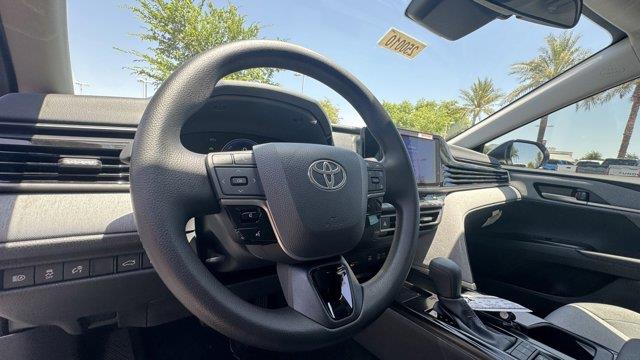 2025 Toyota Camry LE 16