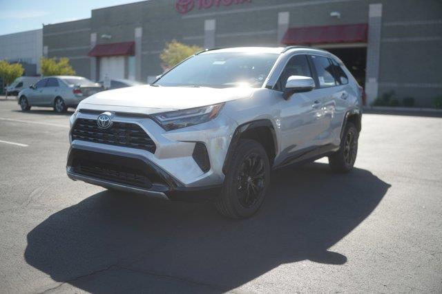 2024 Toyota RAV4 Hybrid SE 2