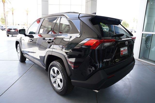 2024 Toyota RAV4 LE 4