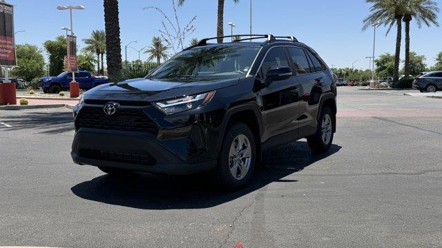 2025 Toyota RAV4 XLE 2