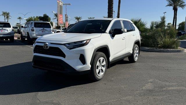 2025 Toyota RAV4 LE 2