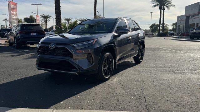 2024 Toyota RAV4 Hybrid SE 2