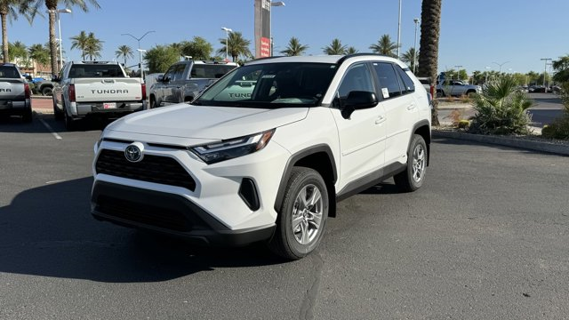 2025 Toyota RAV4 Hybrid LE 2