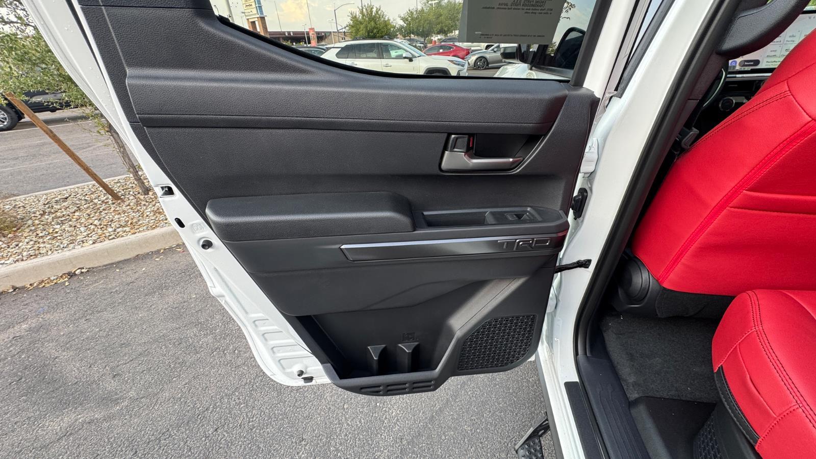 2025 Toyota Tacoma TRD Off-Road Double Cab photo 11