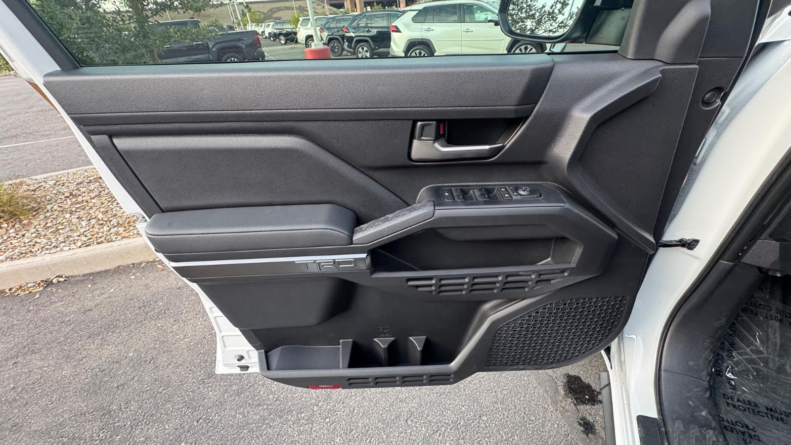 2025 Toyota Tacoma TRD Off-Road Double Cab photo 16