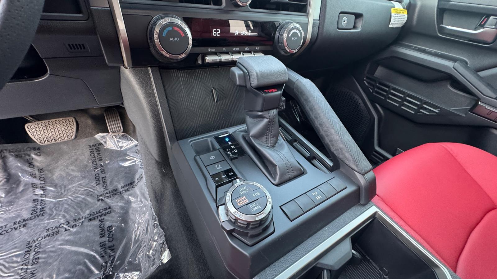 2025 Toyota Tacoma TRD Off-Road Double Cab photo 24
