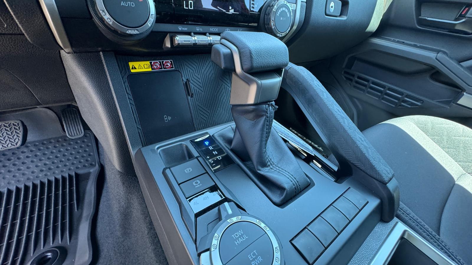 2025 Toyota Tacoma SR5 Double Cab photo 19