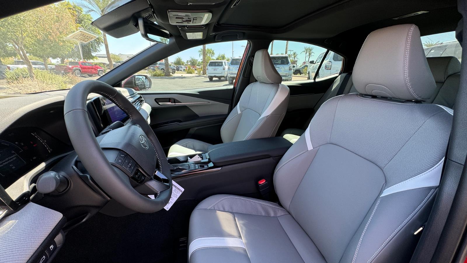 2026 Toyota Camry SE photo 11