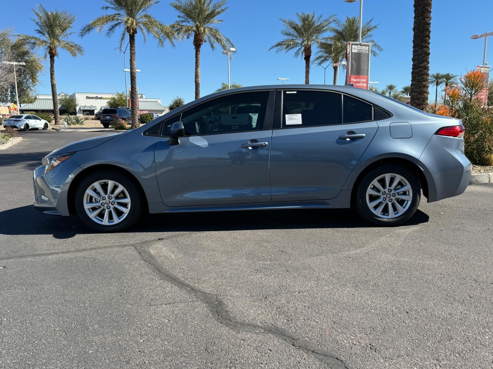 2026 Toyota Corolla LE photo 3