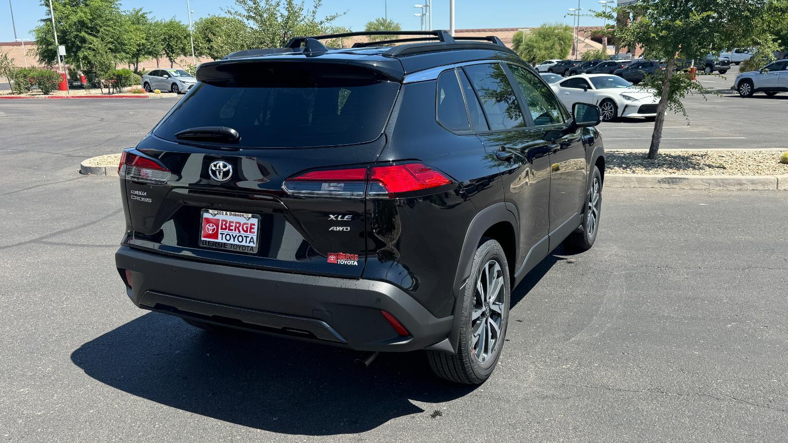 2026 Toyota Corolla Cross XLE photo 5