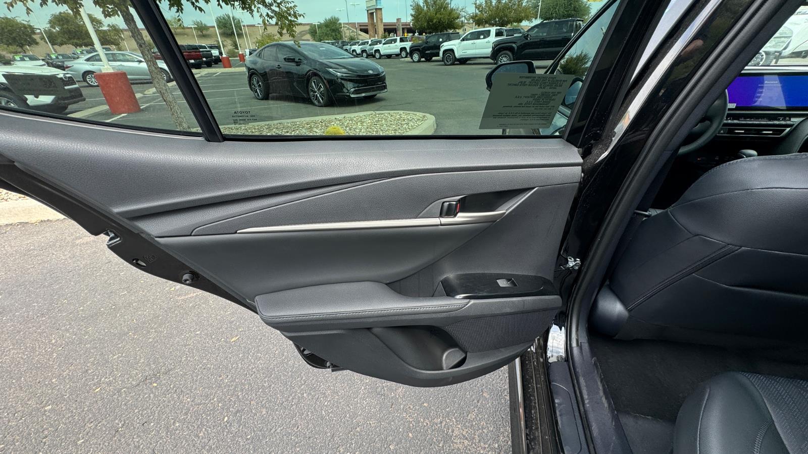 2025 Toyota Camry XSE photo 10