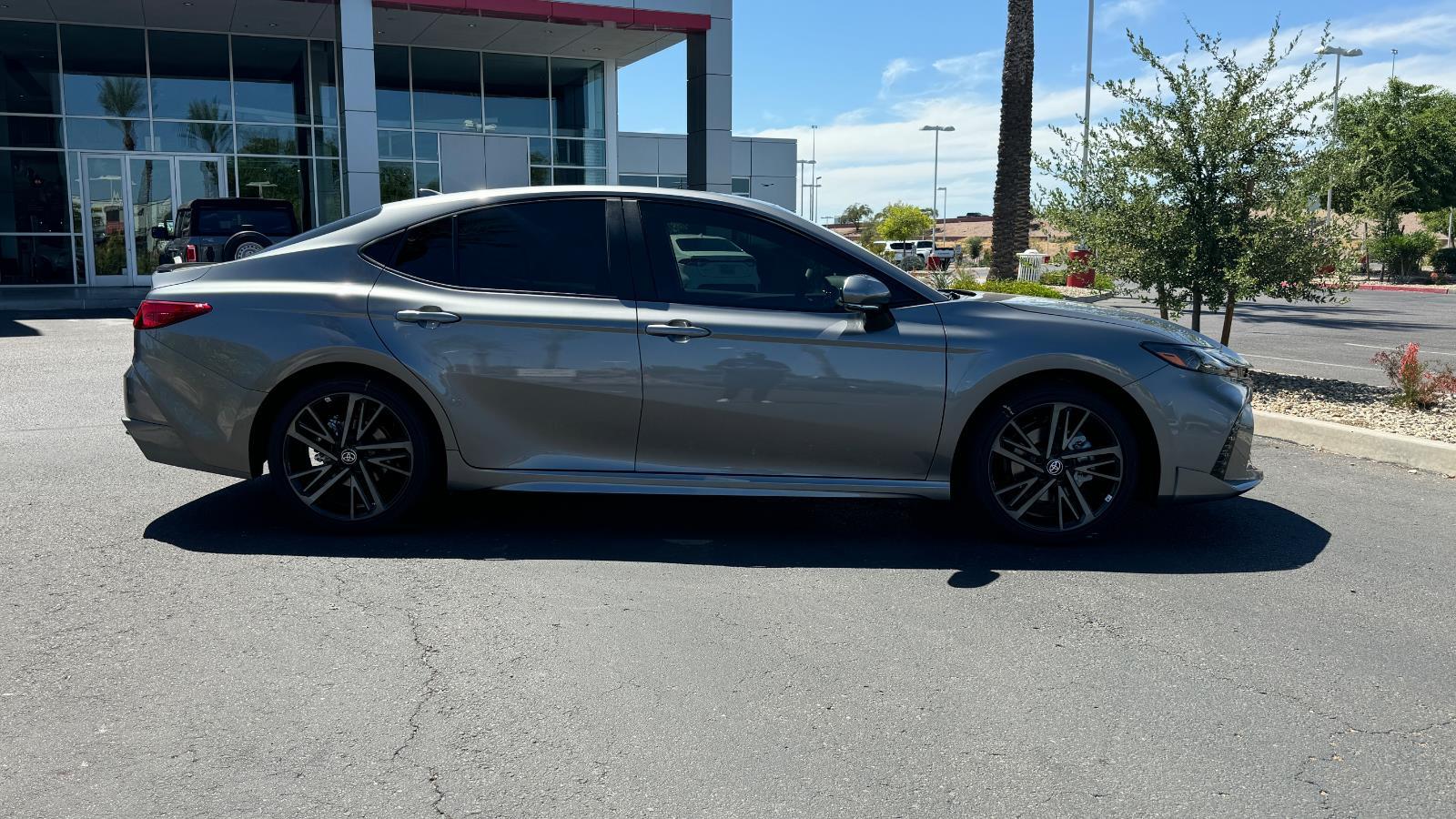 2025 Toyota Camry XSE photo 3