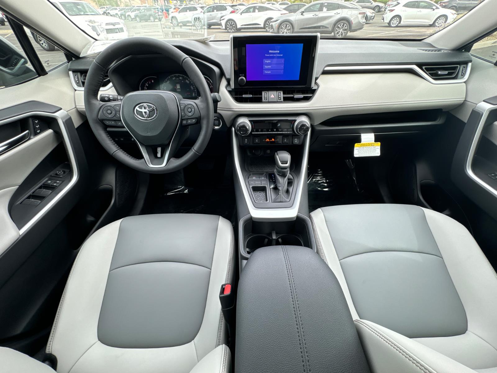 2025 Toyota RAV4 XLE Premium photo 12