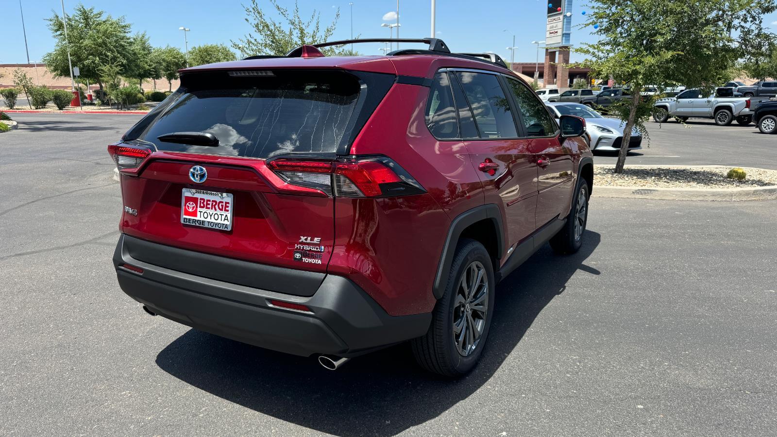 2025 Toyota RAV4 XLE Premium photo 2