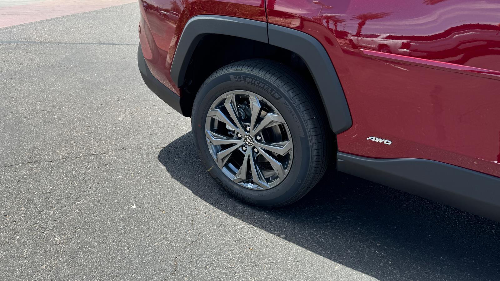 2025 Toyota RAV4 XLE Premium photo 5