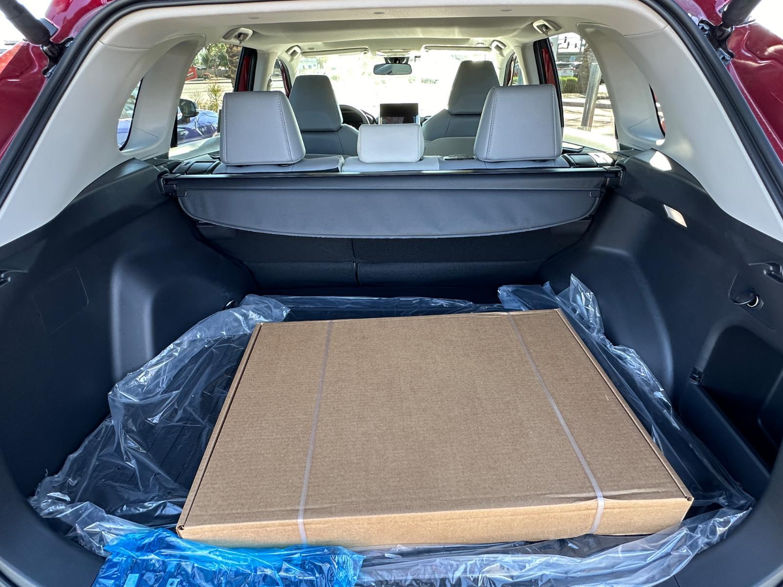 2025 Toyota RAV4 XLE Premium photo 6